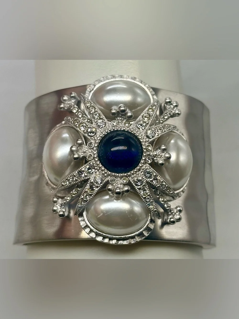 Vintage St John Cuff Bracelet Silver Tone Hinge Bangle Pearl Rhinestone 80s